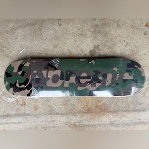 Supreme Skateboard Deck. Brand New. Green Camo